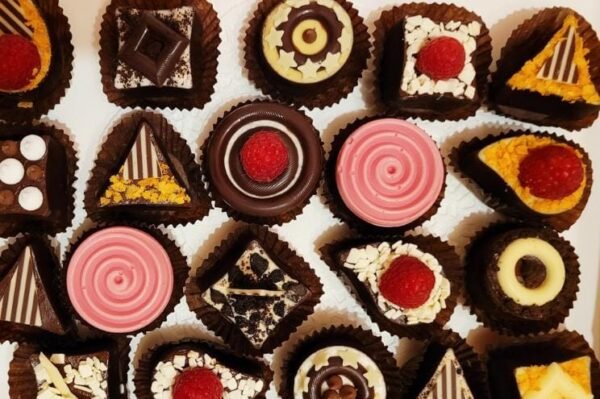 35d551df-5b2e-4d97-9ab1-b14588cdec08.jpg Praline Boeme