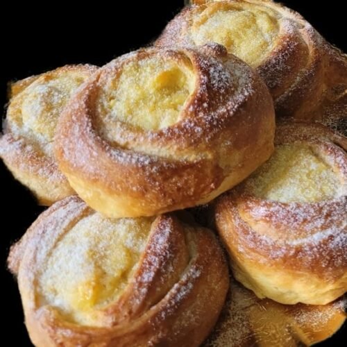 Branzoici-Trandafir.jpg Brânzoici Trandafir