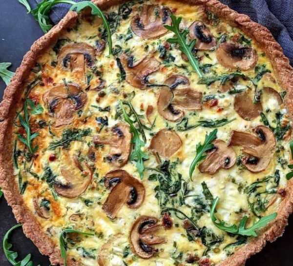 Quiche-cu-ciuperci-pecorino.jpg Quiche cu Ciuperci Pecorino