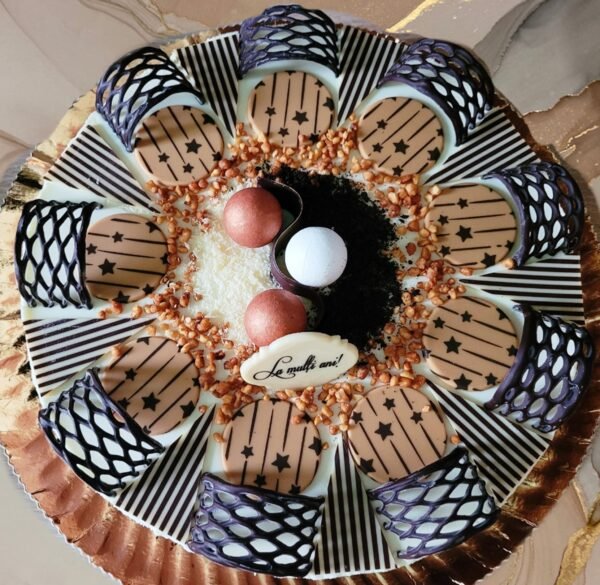 WhatsApp-Image-2023-12-05-at-08.08.35_e300e396.jpg Trois Chocolats